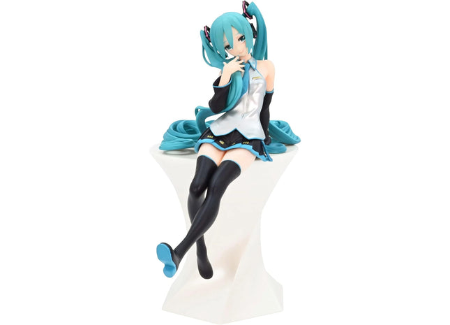 Gamers Guild AZ Bandai Figure: "Hatsune Miku", Furyu Noodle Stopper Southern Hobby