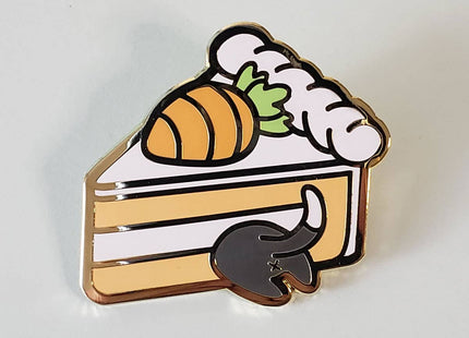 Gamers Guild AZ Bonnies Lab Carrot Cake Enamel Pin Faire