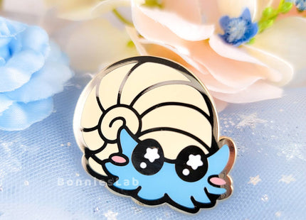 Gamers Guild AZ Bonnies Lab Pokemon - Omanyte Enamel Pin Faire