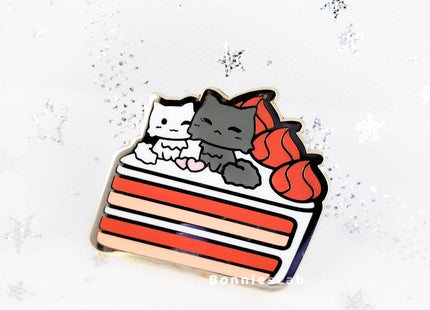 Gamers Guild AZ Bonnies Lab Red Velvet Cake Enamel Pin Faire