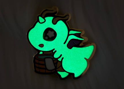 Gamers Guild AZ Bonnies Lab Shiny Dragonite Enamel Pin (glows in the dark) Faire