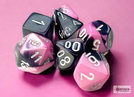 Gamers Guild AZ Chessex CHX20662 - Gemini® Mini-hedral™ Black-Pink/white 7-Die Set Chessex