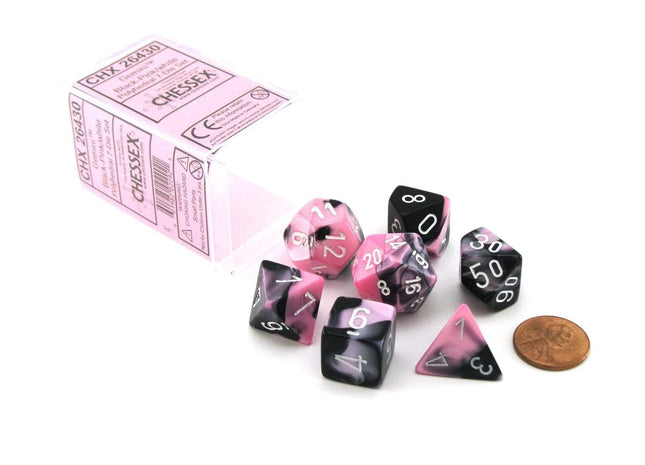 Gamers Guild AZ Chessex CHX26430 - Chessex 7 Die Set Black Pink / White Gemini Chessex