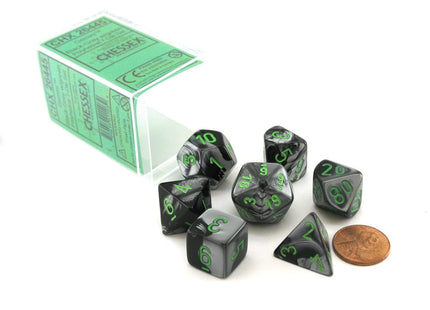 Gamers Guild AZ Chessex CHX26445 - Chessex 7 Die Set Black Grey/Green Gemini Chessex