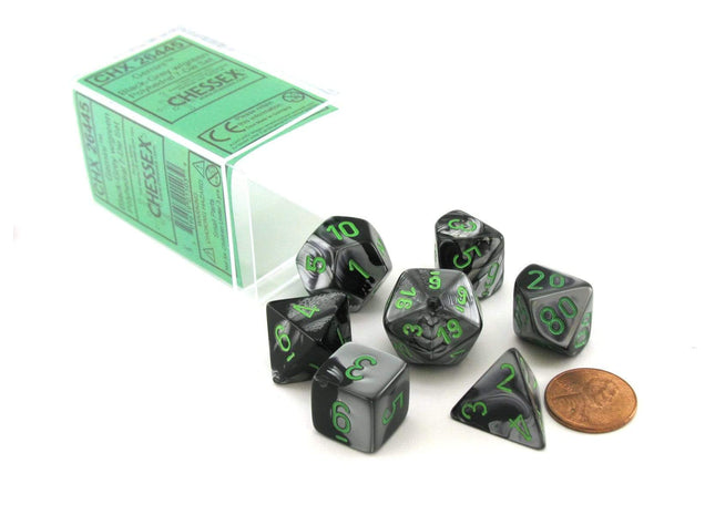 Gamers Guild AZ Chessex CHX26445 - Chessex 7 Die Set Black Grey/Green Gemini Chessex