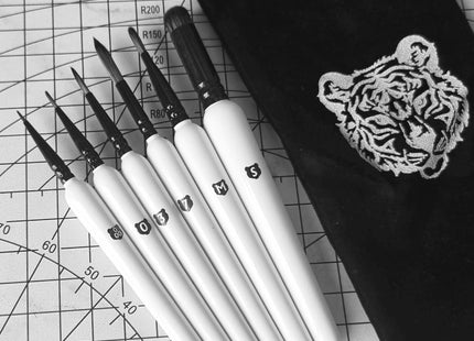 Gamers Guild AZ Chronicle RPG Accessories Chronicle RPG Accessories: Tiger Cub Kid's Brush Set (Pre-Order) Southern Hobby
