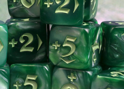 Gamers Guild AZ Die Hard MtG Spindown Counters - Variety Power Pack - Green Die Hard