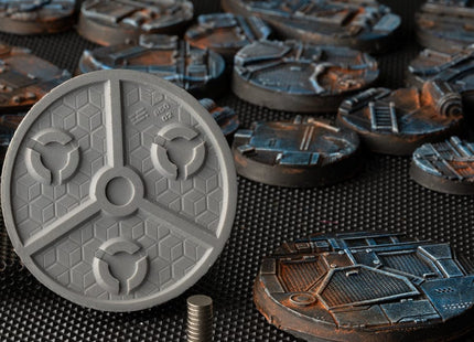 Gamers Guild AZ GamersGrass GamersGrass: Spaceship Corridor Bases, Round 50mm (x3) GamersGrass