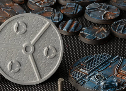 Gamers Guild AZ GamersGrass GamersGrass: Spaceship Corridor Bases, Round 60mm (x2) GamersGrass