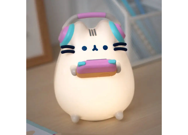 Gamers Guild AZ Grupo Erik USA Pusheen Gamer Lamp Faire