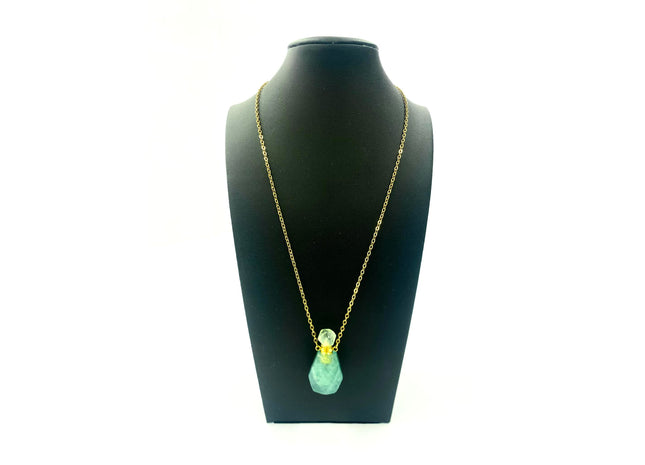 Gamers Guild AZ HYMGHO HY00597: Gemstone Potion Bottle Necklace - Green Fluorite HYMGHO