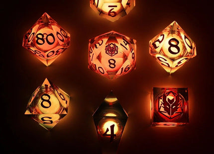 Gamers Guild AZ HYMGHO Sharp Edge Liquid Core Resin - Glow in The Dark - Red HYMGHO