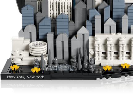 Gamers Guild AZ Lego Lego: Architecture - New York City: The Big Apple (21066) Toyhouse