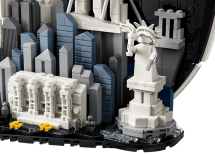 Gamers Guild AZ Lego Lego: Architecture - New York City: The Big Apple (21066) Toyhouse