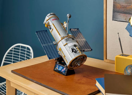 Gamers Guild AZ Lego Lego: Icons - Hubble Space Telescope (11382) Toyhouse